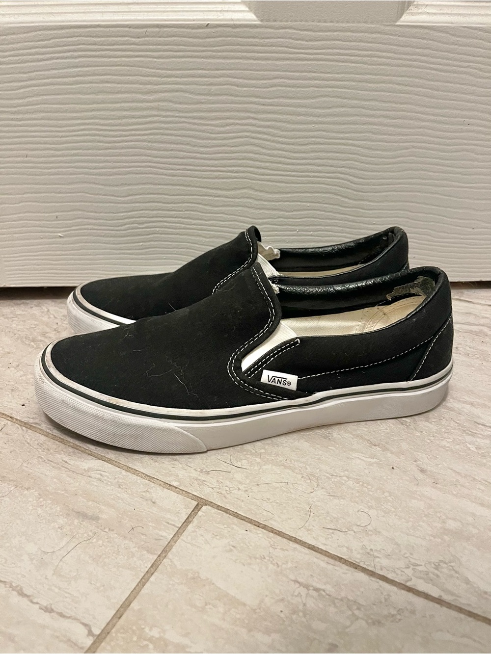 Vans Classic Slip On Black True White Mens Size 8 VN000EYEBLK